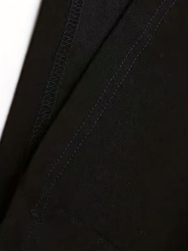 James™ | Elegant Round Neck T-shirt with Graphic Print