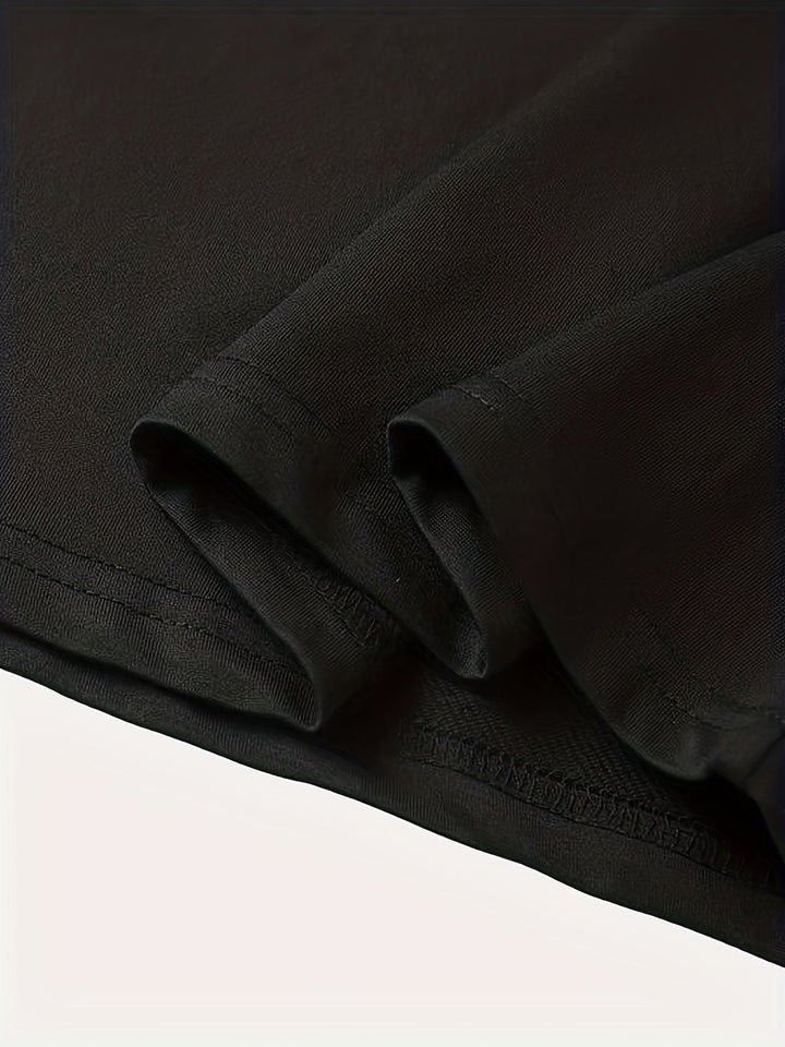 James™ | Elegant Round Neck T-shirt with Graphic Print